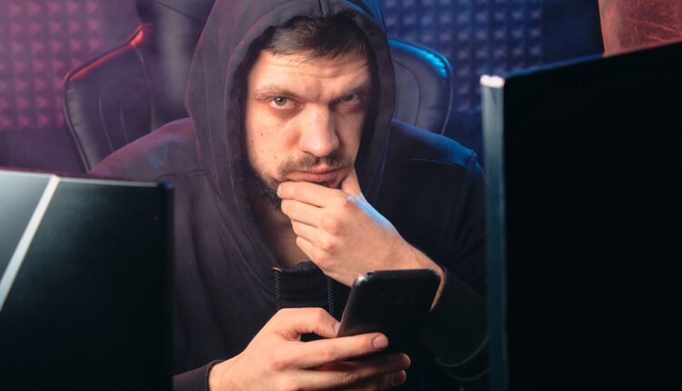 Como se proteger dos golpes na internet e usar a web com mais segurança