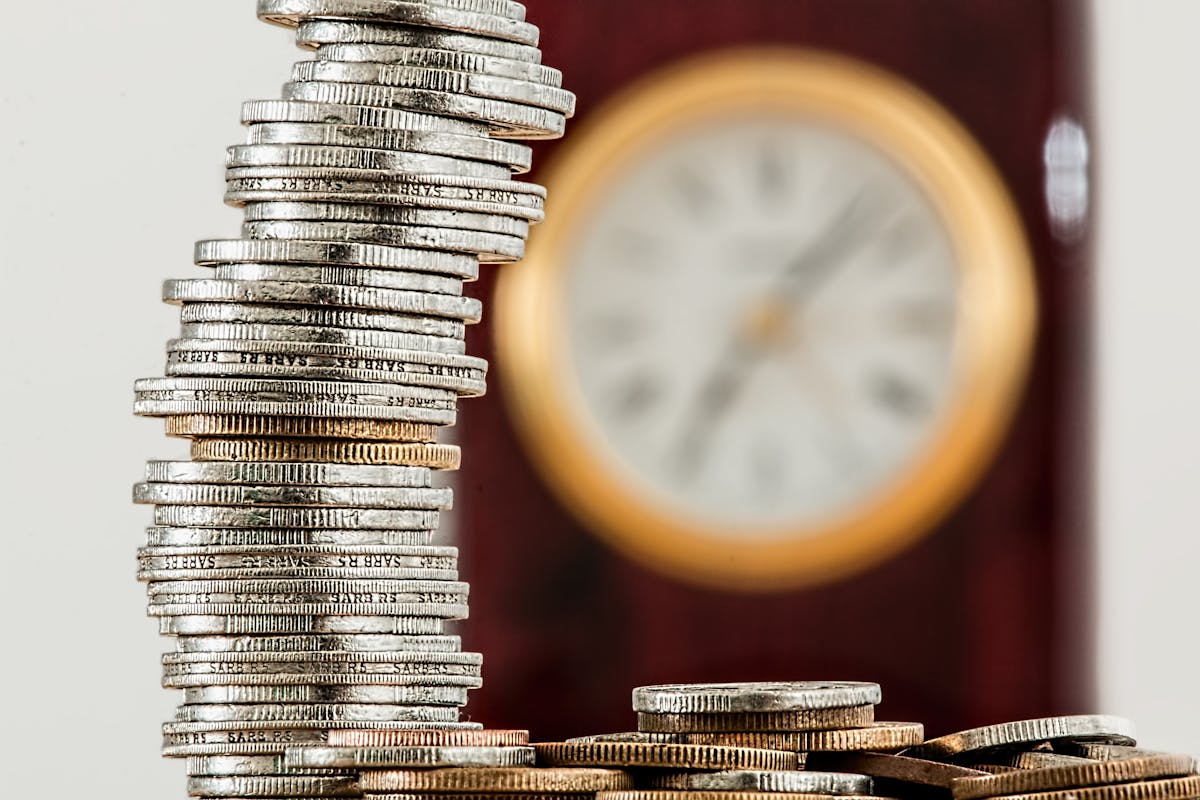 Como fazer seu dinheiro crescer além do salário: cinco caminhos para gerar renda extra