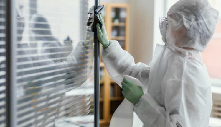Limpeza e conservação de beckers de laboratório