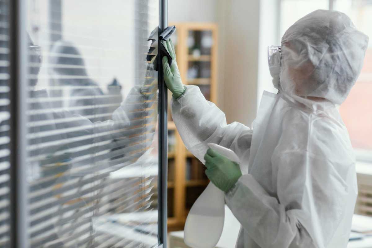 Limpeza e conservação de beckers de laboratório