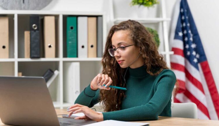 Aprender inglês online: como escolher o curso certo para acelerar seus resultados