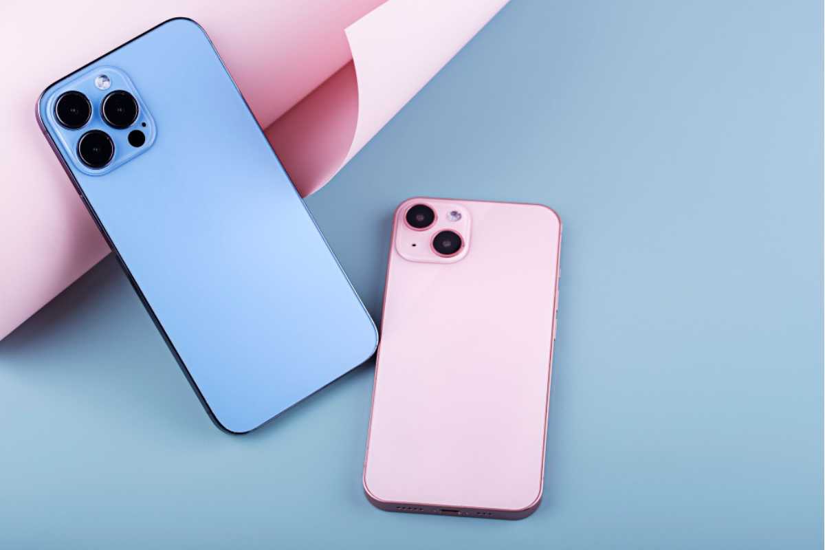 A Psicologia do Tom: Como as Cores do iPhone 17 Pro Max e do MacBook Air M4 Redefinem o Luxo Tecnológico