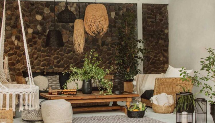 Como valorizar ambientes com detalhes em madeira?