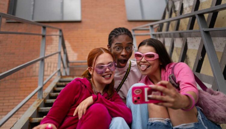 Dinheiro em tempos diferentes: como cada geração aprendeu a lidar com as finanças